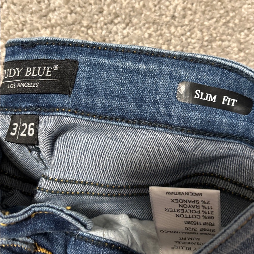 Judy Blue Slim Fit Jeans - Picture 2 of 5